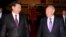 Президент Казахстана Нурсултан Назарбаев (справа) встречает в аэропорту президента Китая Си Цзиньпина. Астана, 6 сентября 2013 года. 