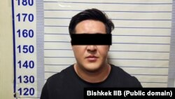 Айбек Уланов 