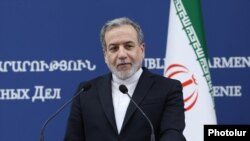 Міністр закордонних справ Ірану підтвердив, що зустріч має відбутися 12 квітня, але зазначив, що переговори будуть «непрямими»