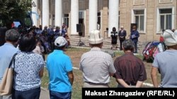 Жадылбек Мидинов менен коштошуу зыйнаты.