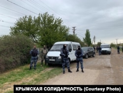 Російські силовики під час обшуків у Криму, архівне фото