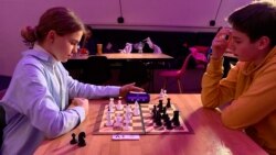 Megugrott a sakkozási kedv a népszerű Netflix sorozat hatására Ukrajnában