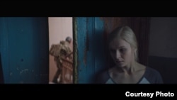 Кадр из фильма «С завязанными глазами»