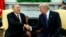 Нұрсұлтан Назарбаев (сол жақта) пен Дональд Трамп. Вашингтон, 16 қаңтар 2018 жыл.