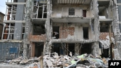 Clădiri rezidențiale din Kiev lovite de drone rusești pe 25 mai 2025.