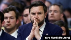 Жей Ди Вэнс.