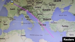 Жоголгон учактын маршруту кызыл сызык менен көрсөтүлгөн. 