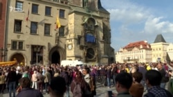 У Празі готувались до відкриття стародавнього астрономічного годинника – відео