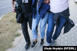 Natallya Lubneuskaya, jurnalista de la Nasha Niva împușcată în august 2020.