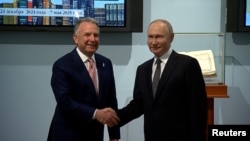 Спеціальний представник США Стів Віткофф провів переговори з президентом Росії Володимиром Путіним у Санкт-Петербурзі. 11 квітня 2025 року