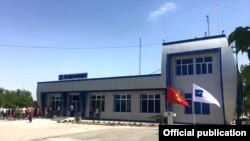 "Баткен" аэропорту. Иллюстрациялык сүрөт.