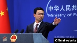 گنگ شوآنگ، سخنگوی وزارت خارجه چین، آمریکا را به مداخله‌جویی متهم کرده است