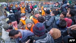 Біженці на словенсько-австрійському кордоні, 29 жовтня 2015 