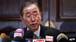 Пан Ґі Мун на прес-конференції в Каїрі, 20 листопада 2012 року