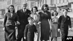 J.F. Kennedy: Život kroz fotografije