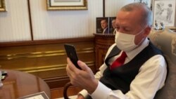 Hősnek tartják a bécsi támadás idején másoknak segítő török férfiakat