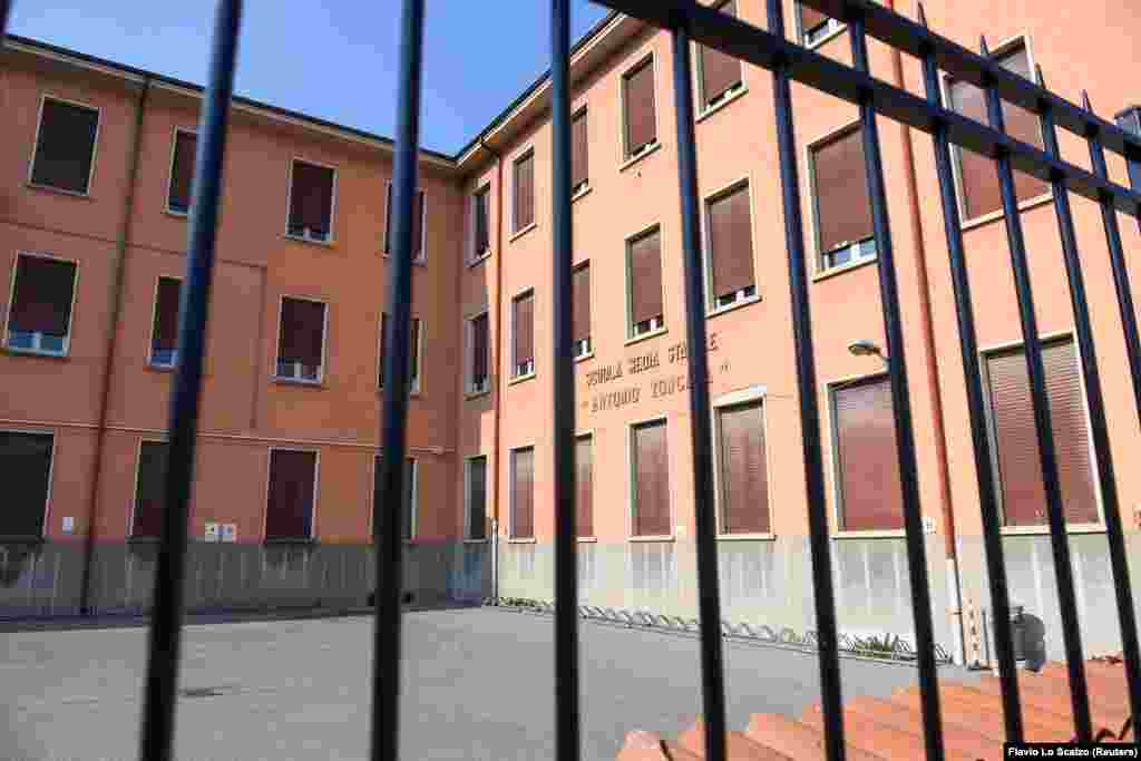 Школа в Кодоньо, регион Ломбардия,&nbsp;закрыта на карантин