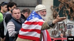 Что бы ни говорил премьер, заявление Обамы сильно расстроило многих в Грузии, в том числе и некоторых членов правительства. На фоне украинского кризиса здесь надеялись, что поведение России в Крыму может заставить западных противников отказаться от своих многолетних сомнений по поводу членства Грузии в Альянсе