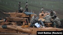 Түркия-Сирия чек арасындагы түрк аскерлери. 24-январь, 2018-жыл. 