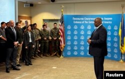 Ллойд Остин в посольстве СШа в Киеве. 20 ноября 2023 года