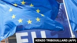 Flamuri i BE-së i vendosur në selinë në Bruksel. Fotografi nga arkivi. 