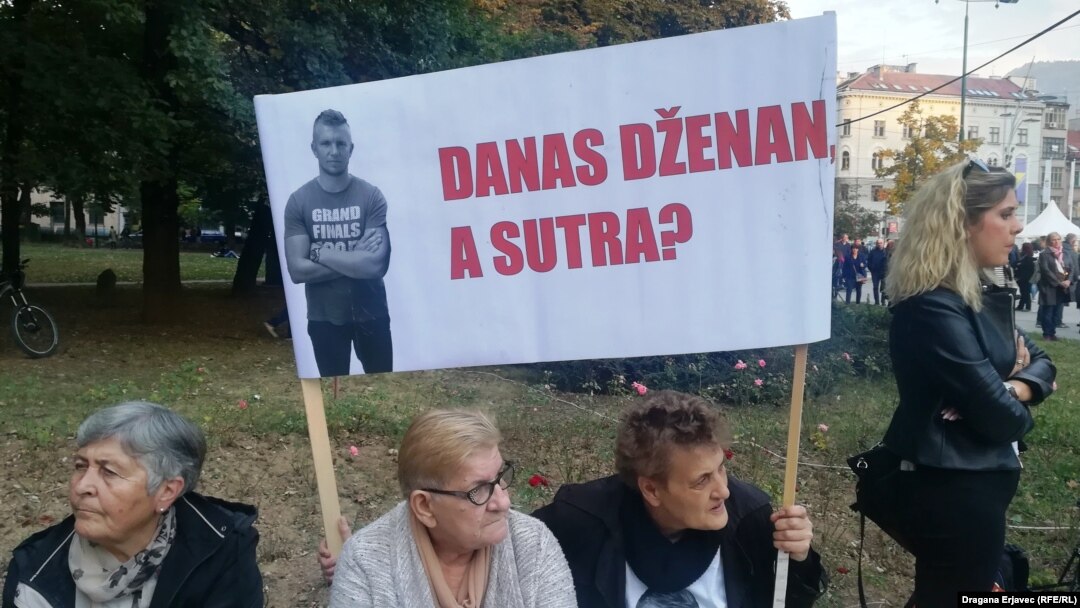 Građani su više puta izlazili na proteste i tražili da se riješi slučaj Dženana Memića, Sarajevo (5. oktobar 2018.)