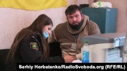 Илья Милевич объясняет ситуацию полиции