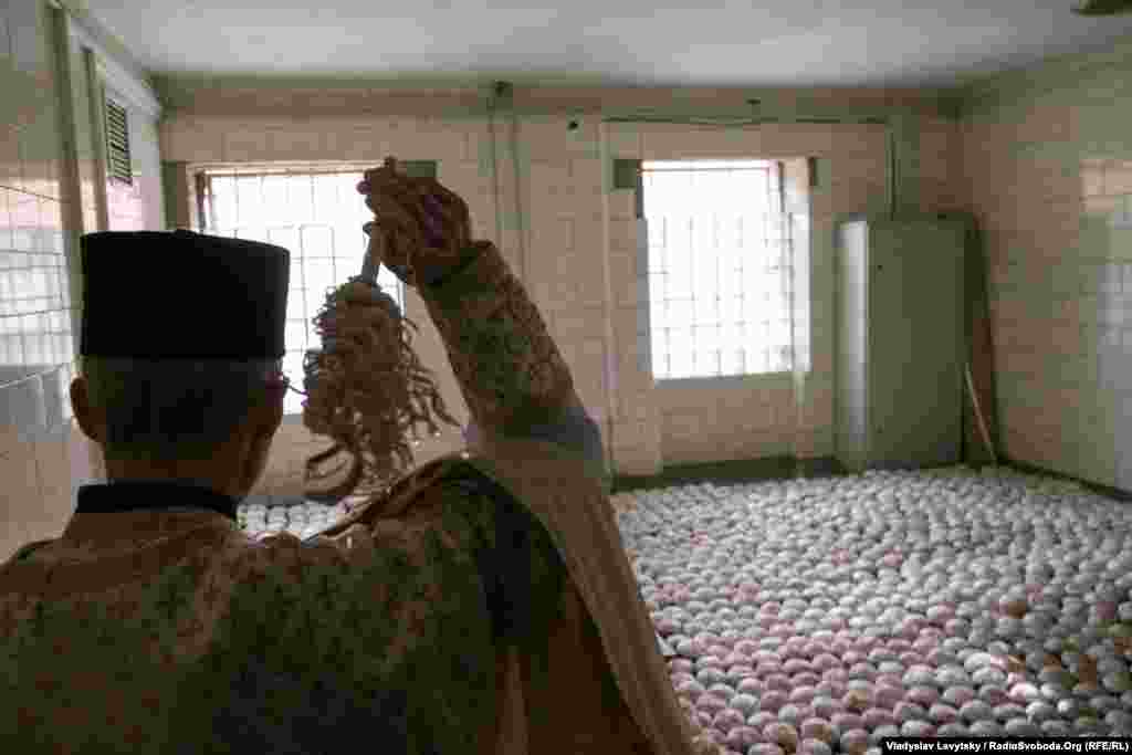 Освячені пасочки роздали ув&#39;язненим. Паску в руки отримав кожен з близько 2500 ув&#39;язнених