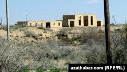 Земельные участки под строительство домов для жителей Туркменабада (архивное фото) 