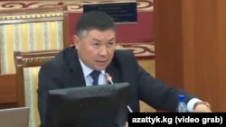 Канатбек Исаев.