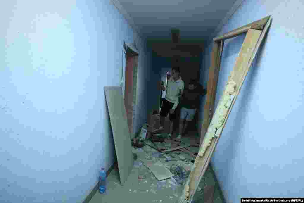 Студентський гуртожиток у Києві після російської атаки