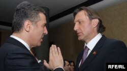 Lideri DPS-a i SDP-a Milo Đukanović i Ranko Krivokapić, Fotografije uz tekst Savo Prelević