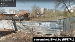 Кадър от Google Street View от 2012 г.