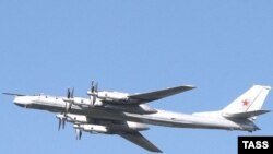Російський стратегічний бомбардувальник Ту-95