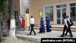 Ашхабадские школьники (иллюстративное фото)  