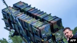 Президент України Володимир Зеленський на тлі системи Patriot, фото ілюстративне