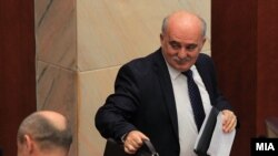 Јавниот обвинител Марко Зврлевски на собраниска седница за негово разрешување