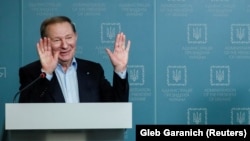 Колишній президент України Леонід Кучма, якого знову призначено головою української делегації на переговорах у Мінську, під час брифінгу в Києві, 3 червня 2019 року