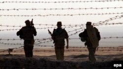 На афганской границе, Таджикистан (иллюстрация) 