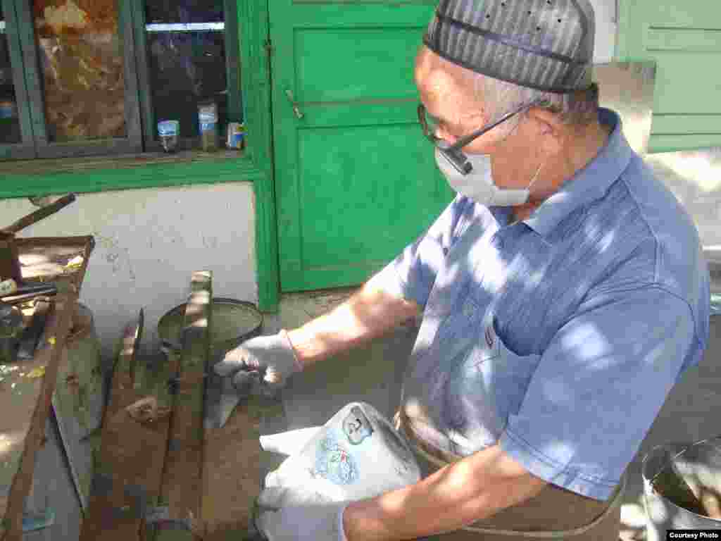 Пара штрихов и чайник отремонтирован