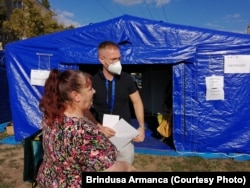 Cortul de consultații Endocrinologie are ecograf pentru depistarea bolilor tiroidei