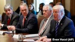 آقای ترامپ گفته است که شناسایی کره شمالی به عنوان کشور حامی تروریسم، بخشی از «سیاست تشدید فشار» آمریکا علیه این کشور است.