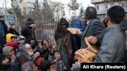 Черга по хліб у Кабулі