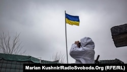 Graničari patroliraju na utvrđenoj postaji zapadno od Blahoviščenke, zabačenog ukrajinskog sela s tri strane okruženog Rusijom.