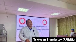 Сабырбек Жумабеков.