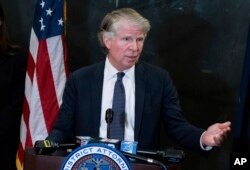 Procurorul districtului Manhattan, Cyrus Vance Jr.