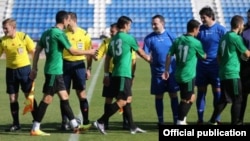 Когда правительство Грузии узнало, что существует такая команда, в Гори приехали премьер-министр Ираклий Гарибашвили, министр энергетики и известный футболист Каха Каладзе, другие министры: они сыграли в товарищеском матче вничью с бывшими игроками сборной Грузии