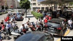 بحران سوخت نیز بسیاری از جنبه‌های زندگی عمومی در لبنان را فلج کرده است