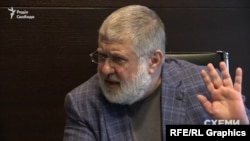 Також Коломойський запевняє, що «адміністрація президента не переїде в Ізраїль чи Швейцарію»