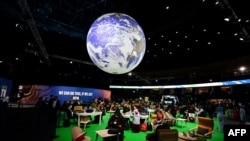 Глазгодогу климаттын өзгөрүшүнө арналган эл аралык саммит. 3-ноябрь, 2021-жыл. Шотландия. 